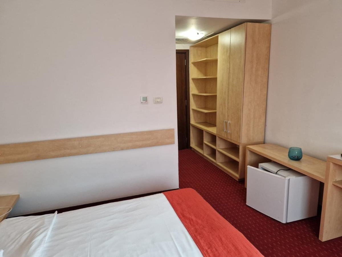 Pensiunea Carpe Diem Ramnicu Valcea Exterior photo