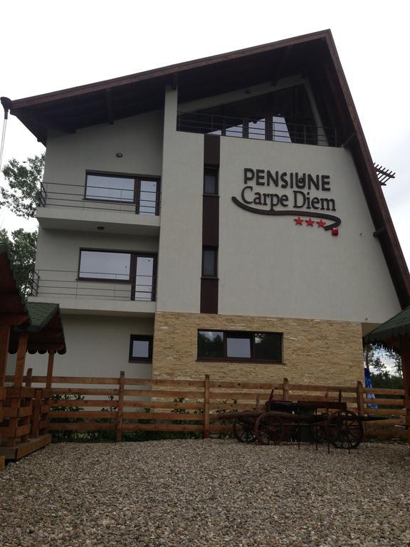 Pensiunea Carpe Diem Ramnicu Valcea Exterior photo