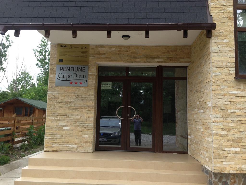 Pensiunea Carpe Diem Ramnicu Valcea Exterior photo