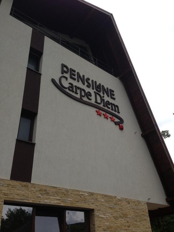Pensiunea Carpe Diem Ramnicu Valcea Exterior photo