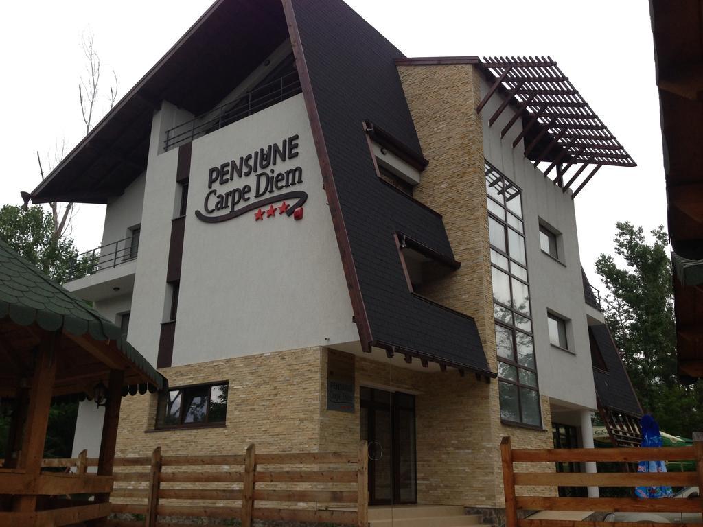 Pensiunea Carpe Diem Ramnicu Valcea Exterior photo
