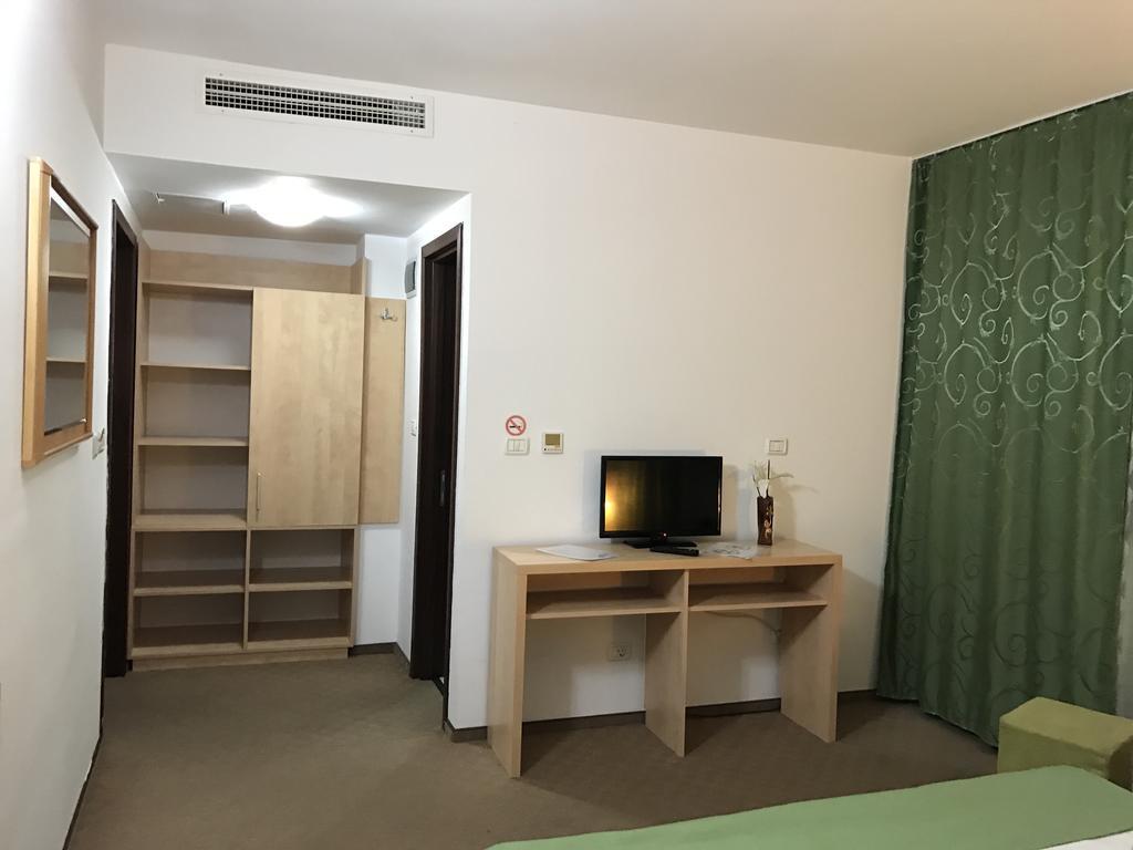 Pensiunea Carpe Diem Ramnicu Valcea Exterior photo